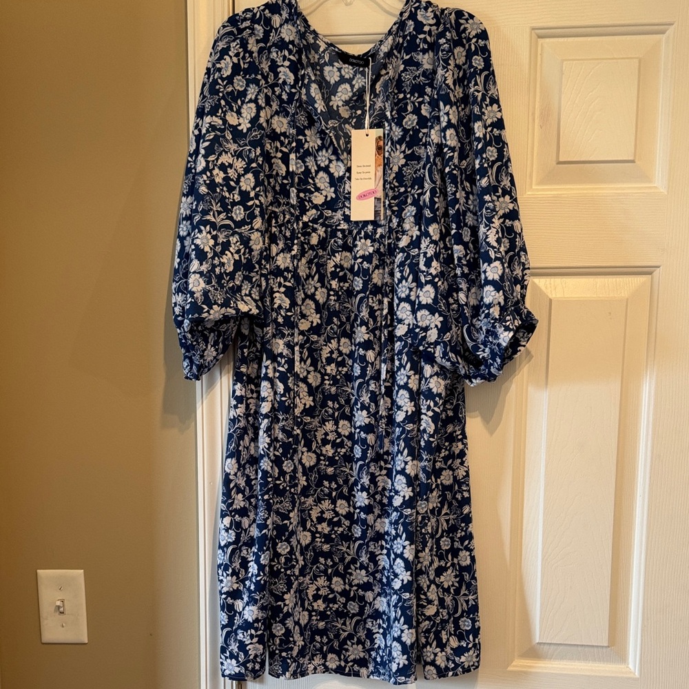 Dokotoo Blue Floral Blouse